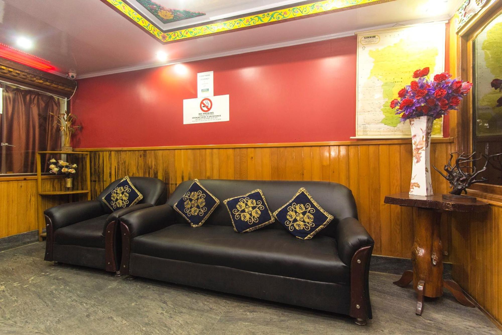 Capital O Pema Thang Residency Гангток Екстериор снимка